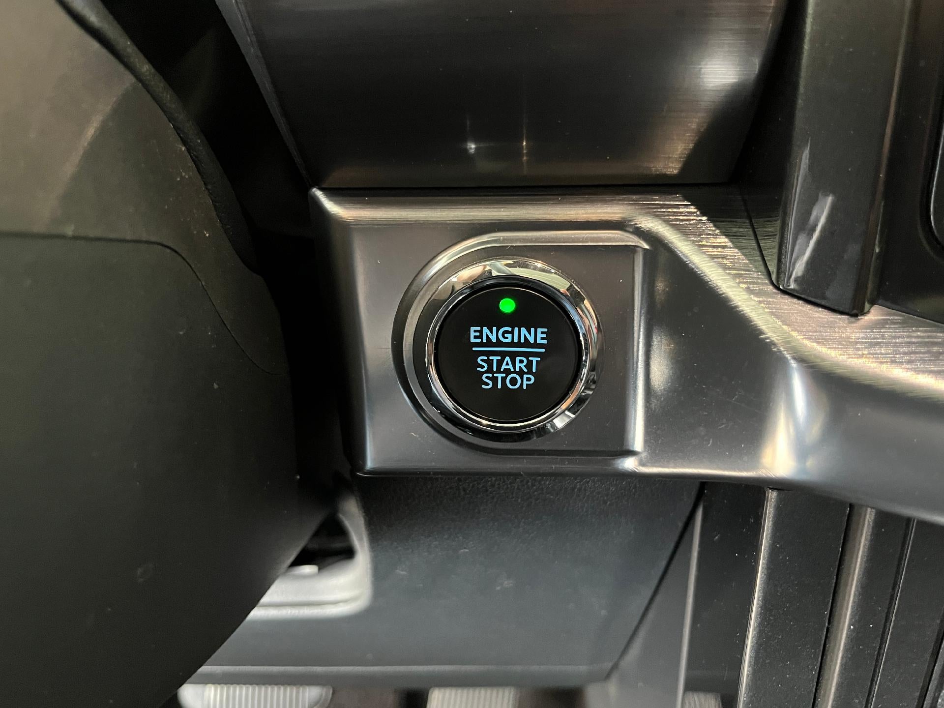 2021 Ford F-150 LARIAT 4WD SuperCrew 5.5' Box
