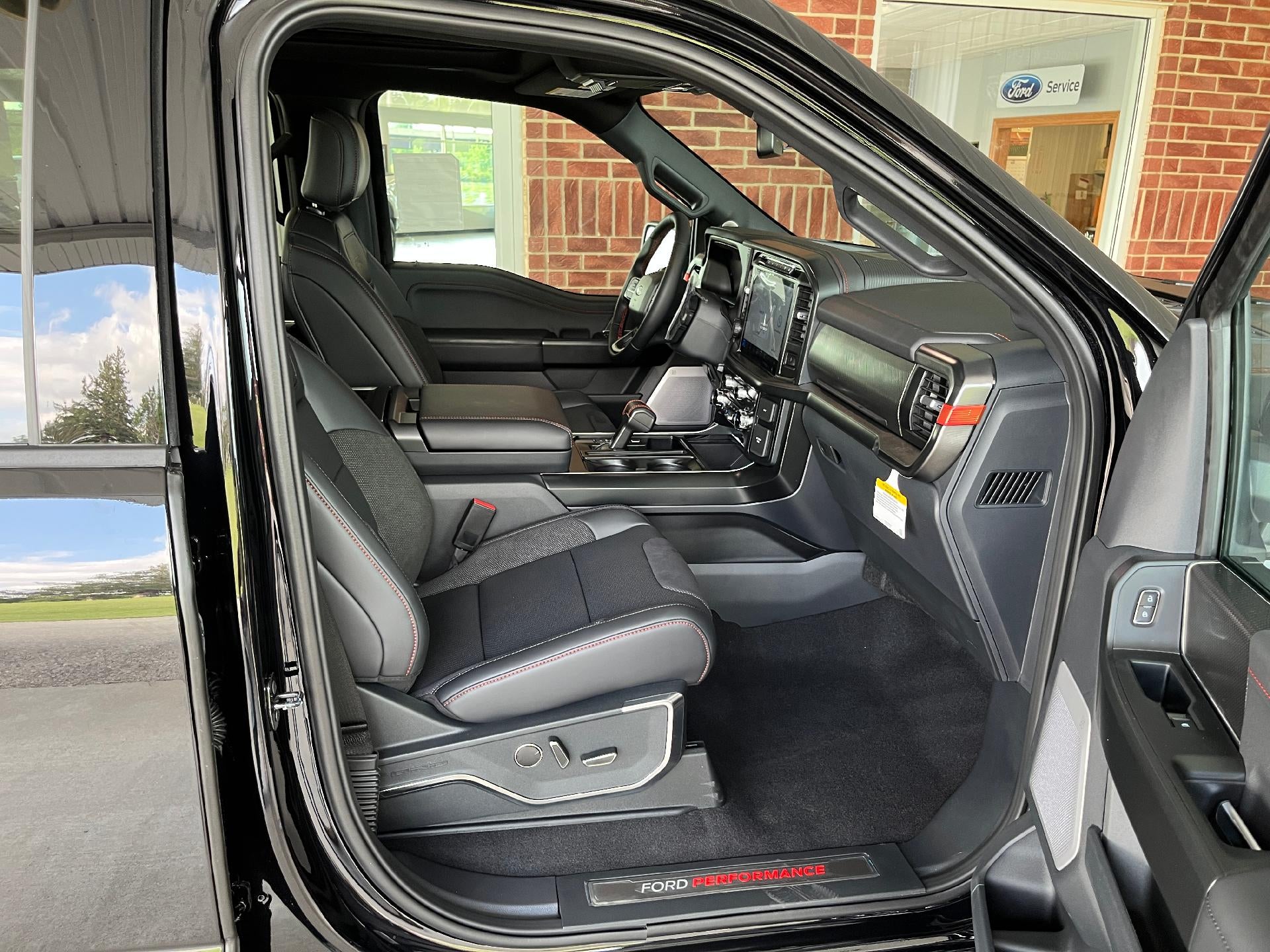 2026 Ford F-150 Raptor 4WD SuperCrew 5.5' Box