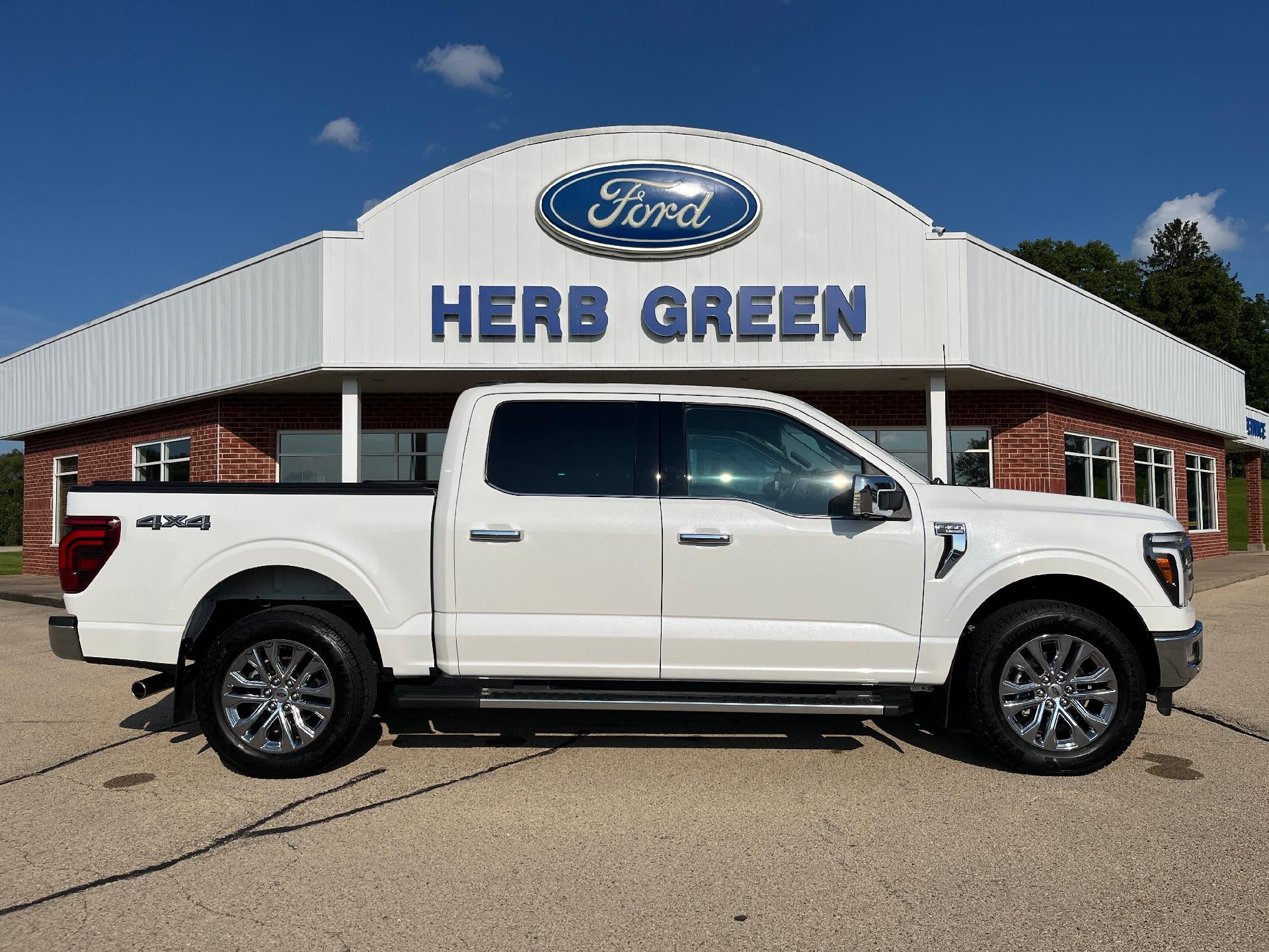 2024 Ford F-150 LARIAT 4WD SuperCrew 5.5' Box