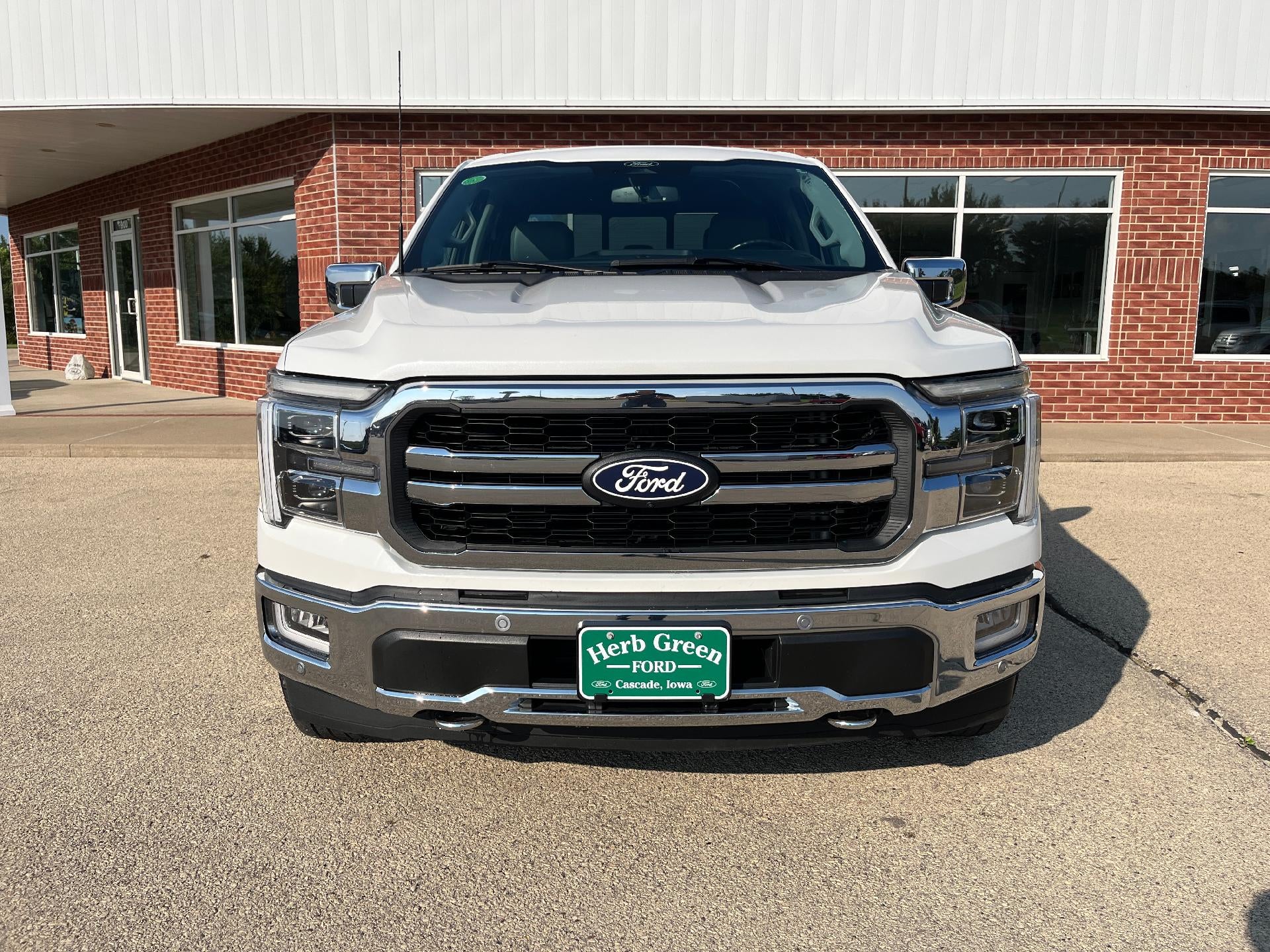 2024 Ford F-150 LARIAT 4WD SuperCrew 5.5' Box