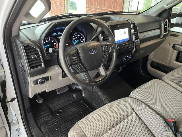 2022 Ford Super Duty F-350 SRW XLT 4WD Reg Cab 8' Box
