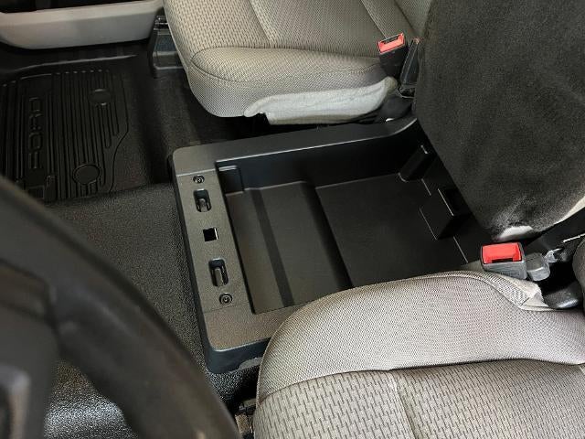 2022 Ford Super Duty F-350 SRW XLT 4WD Reg Cab 8' Box