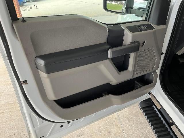 2022 Ford Super Duty F-350 SRW XLT 4WD Reg Cab 8' Box