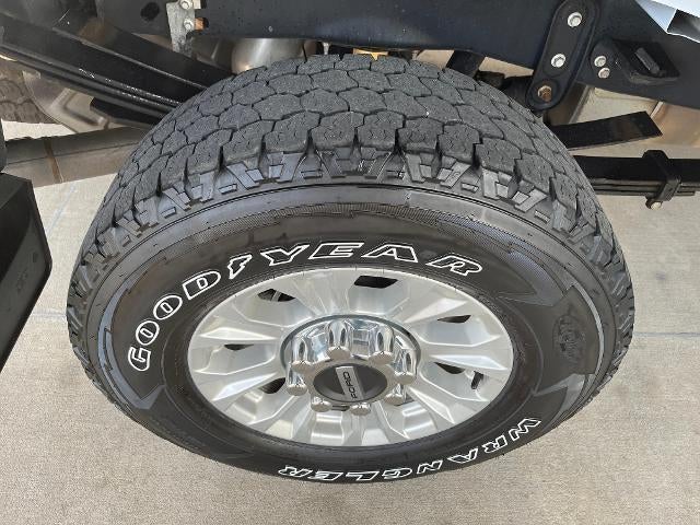 2022 Ford Super Duty F-350 SRW XLT 4WD Reg Cab 8' Box