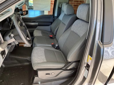 2027 Ford Super Duty F-350 SRW XLT 4WD Reg Cab 8' Box