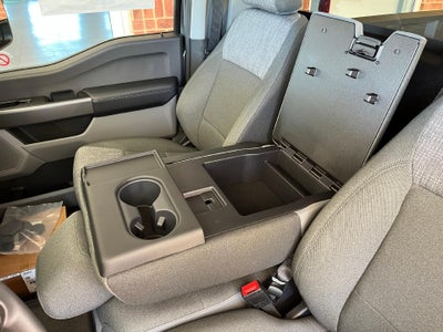2027 Ford Super Duty F-350 SRW XLT 4WD Reg Cab 8' Box
