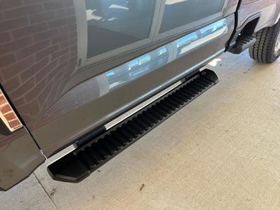 2027 Ford Super Duty F-350 SRW XLT 4WD Reg Cab 8' Box