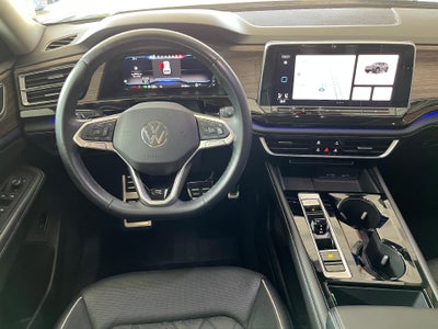 2024 Volkswagen Atlas 2.0T SEL Premium R-Line 4MOTION