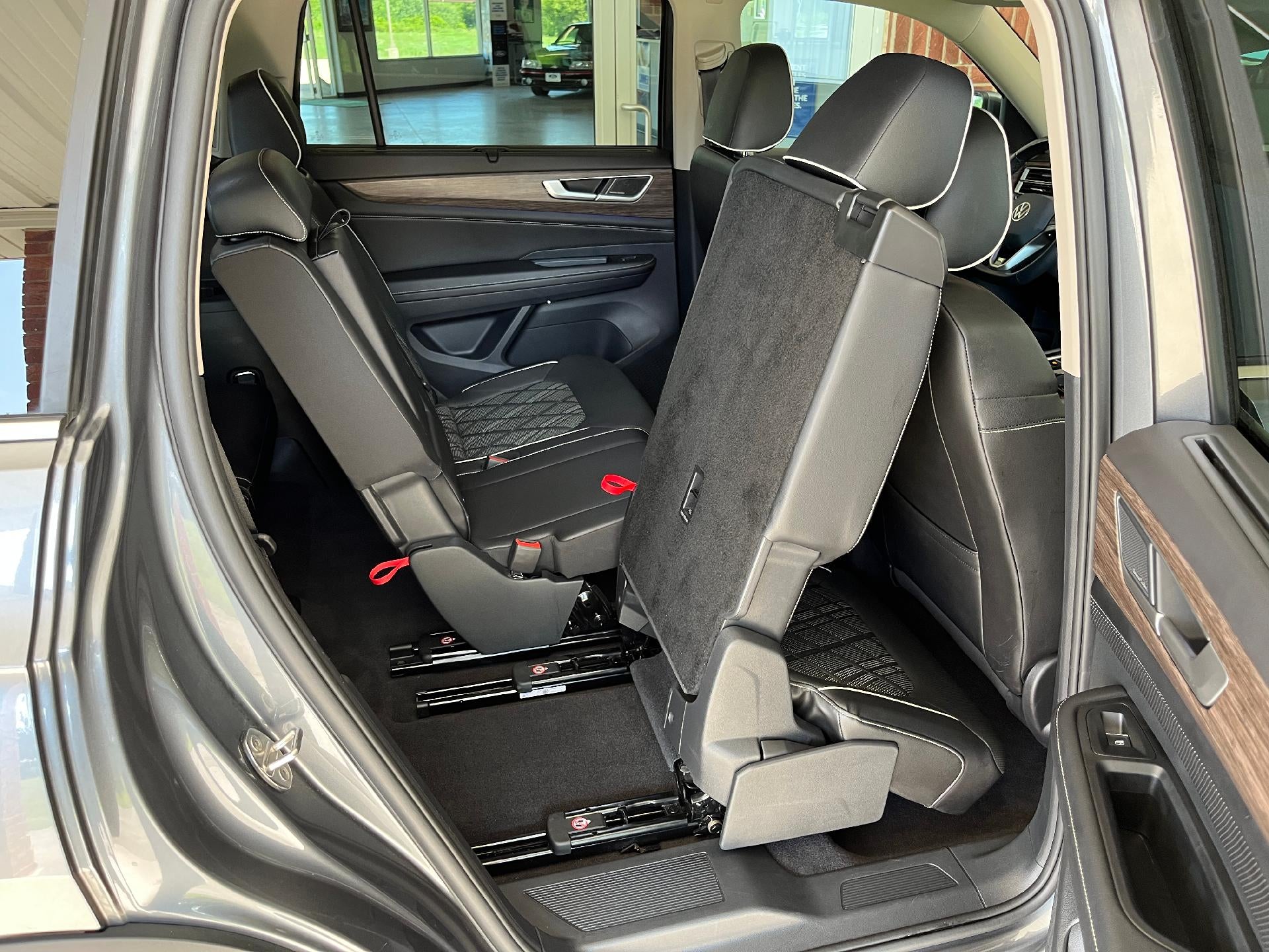 2024 Volkswagen Atlas 2.0T SEL Premium R-Line 4MOTION