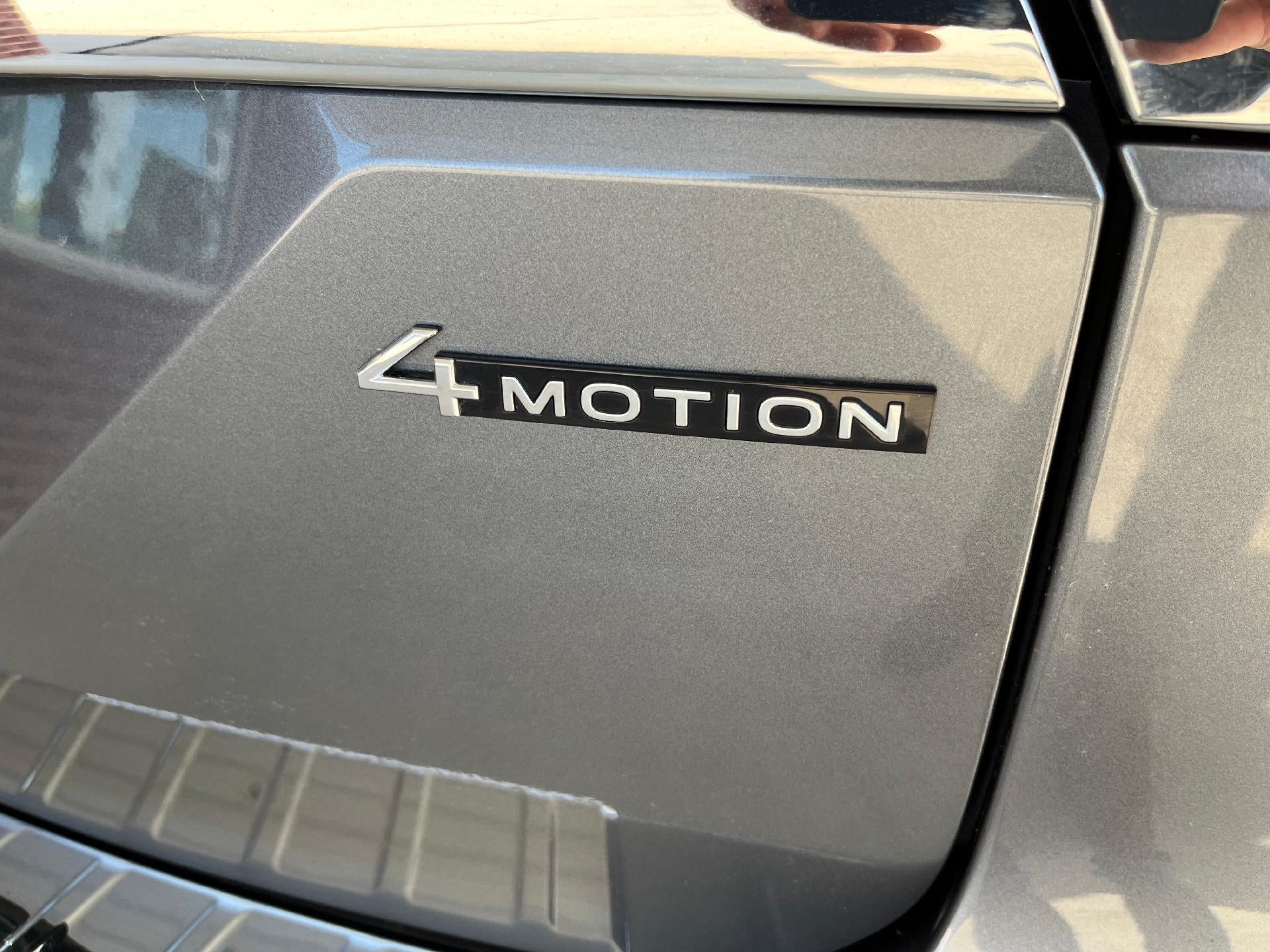 2024 Volkswagen Atlas 2.0T SEL Premium R-Line 4MOTION