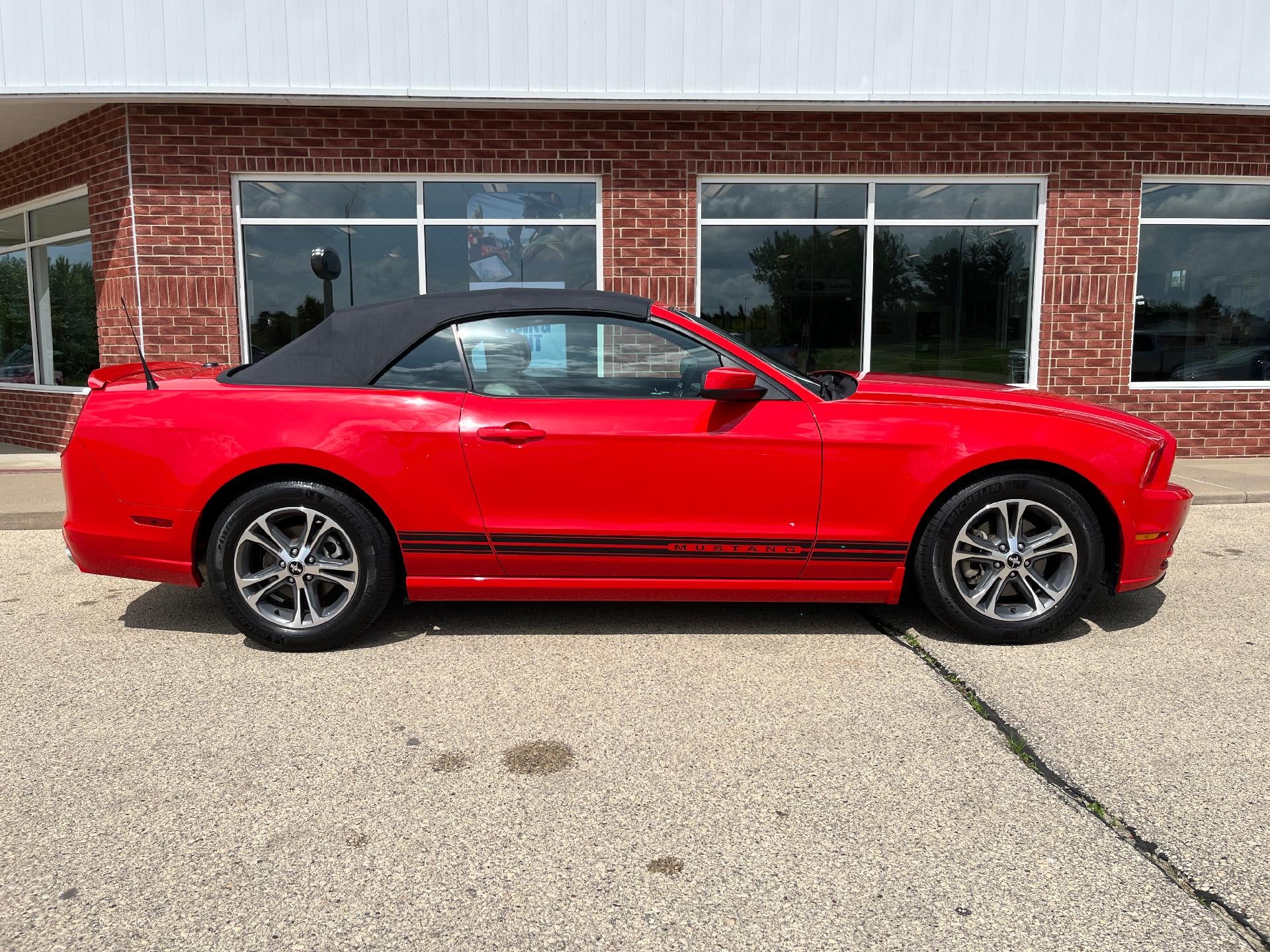 2014 Ford Mustang 2dr Conv V6 Premium