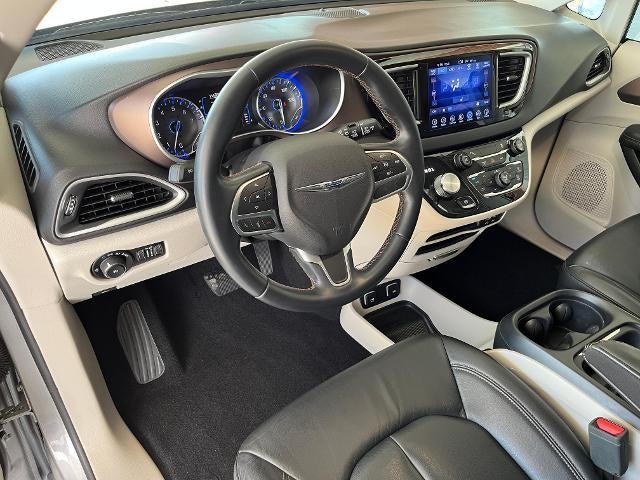 2017 Chrysler Pacifica Touring-L FWD