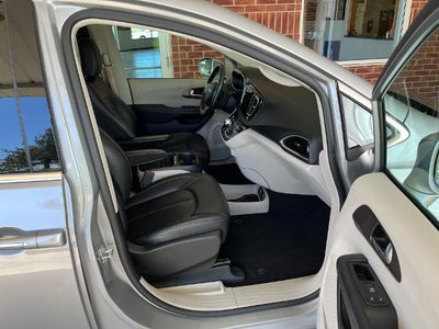 2017 Chrysler Pacifica Touring-L FWD
