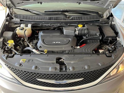 2017 Chrysler Pacifica Touring-L FWD