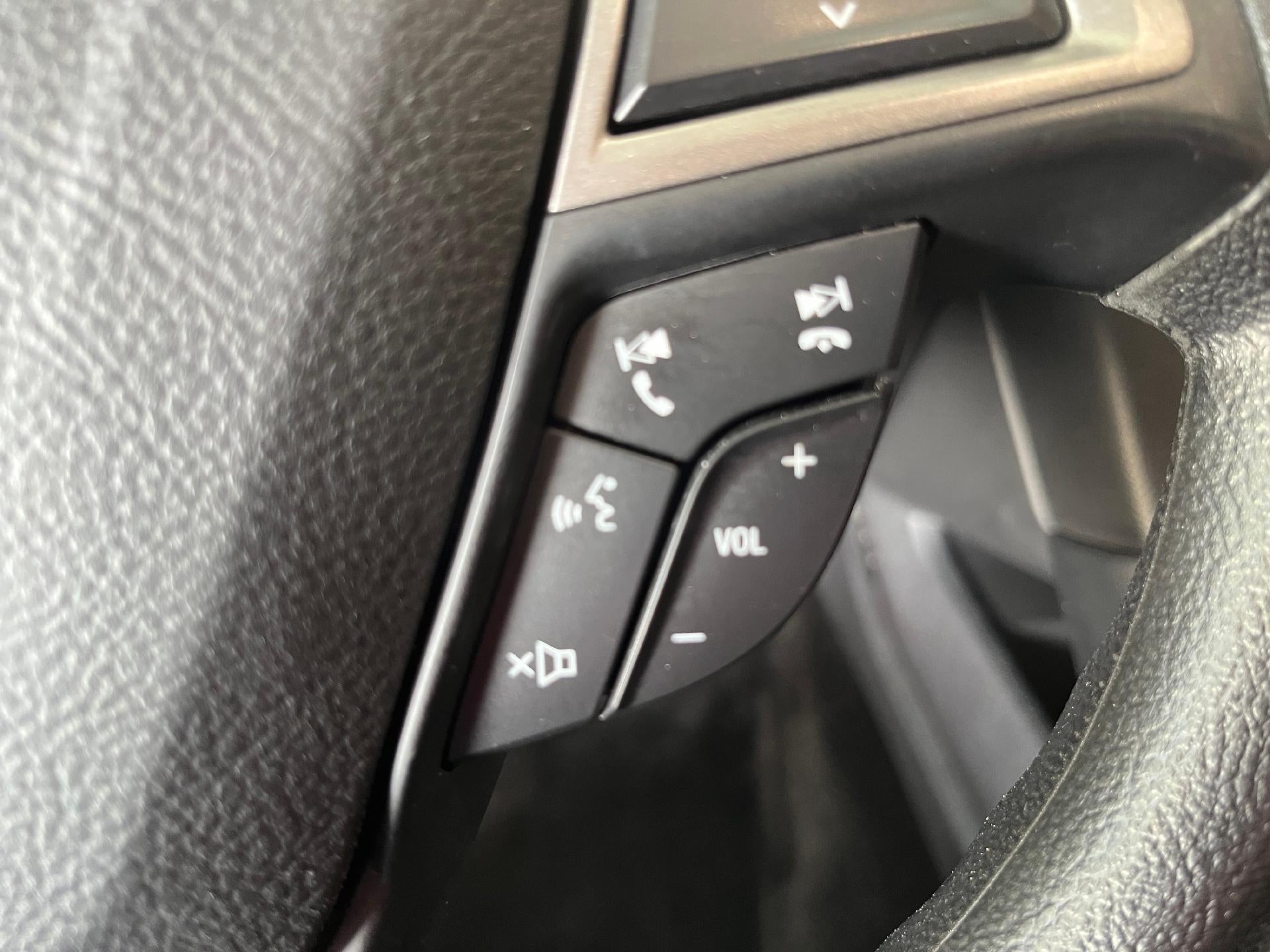 2017 Ford Fusion SE FWD