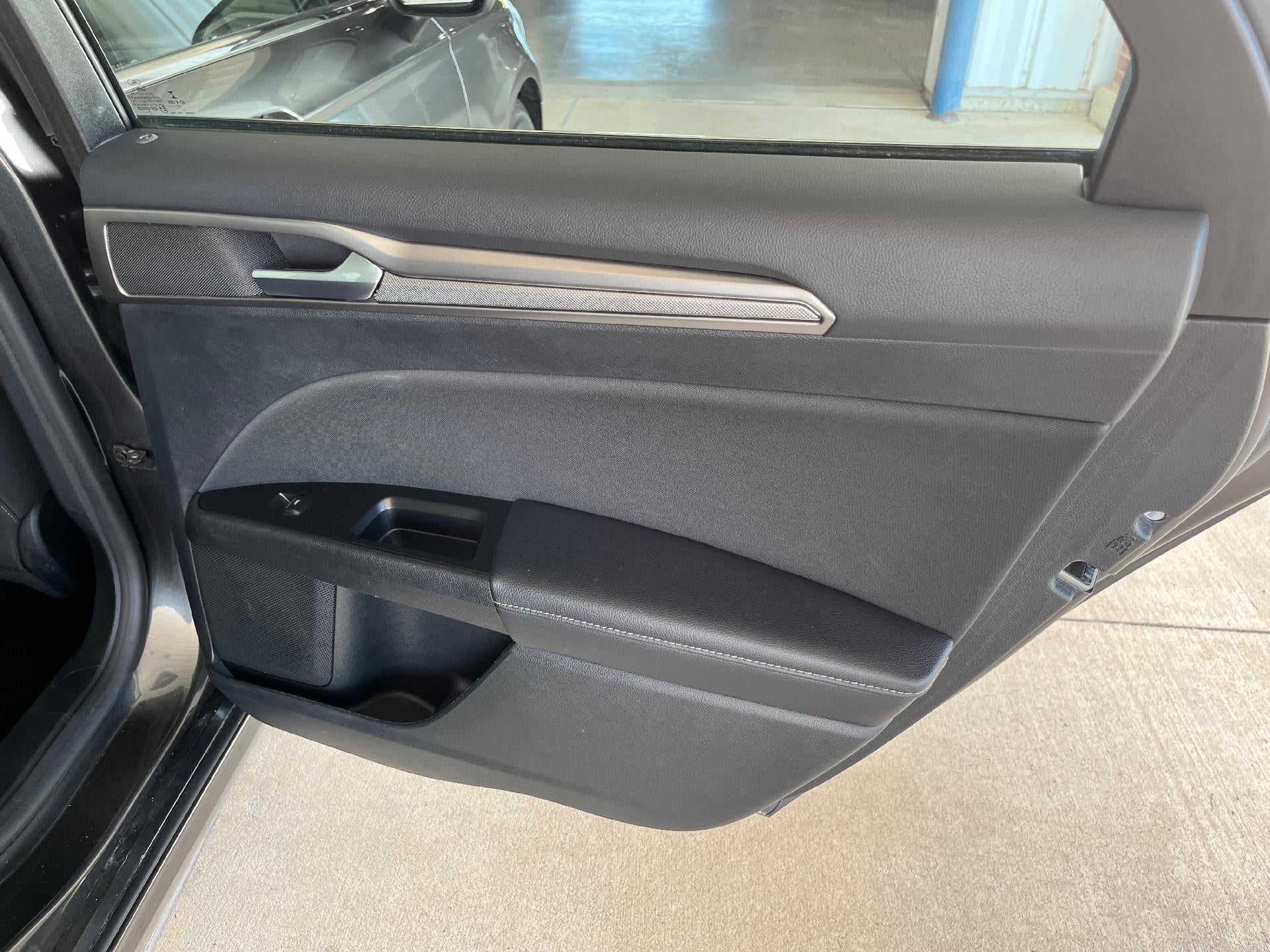 2017 Ford Fusion SE FWD
