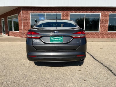 2017 Ford Fusion SE FWD