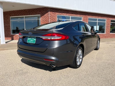 2017 Ford Fusion SE FWD